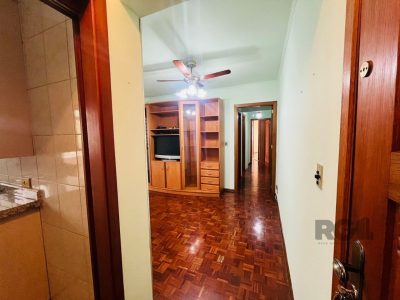 Apartamento à venda com 83m², 2 quartos, 1 vaga no bairro Azenha em Porto Alegre - Foto 8