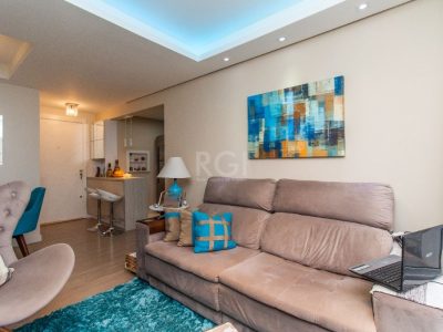 Apartamento à venda com 64m², 2 quartos, 1 suíte, 2 vagas no bairro Jardim Carvalho em Porto Alegre - Foto 4