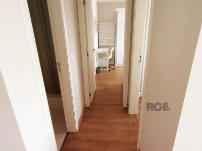 Apartamento à venda com 51m², 2 quartos, 1 suíte, 1 vaga no bairro Santana em Porto Alegre - Foto 4