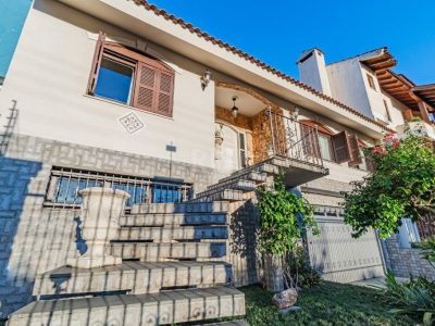 Casa à venda com 284m², 3 quartos, 1 suíte, 4 vagas no bairro Jardim Itu em Porto Alegre - Foto 36