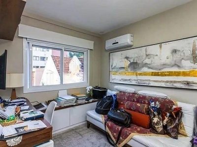 Apartamento à venda com 83m², 2 quartos, 2 suítes, 2 vagas no bairro Petrópolis em Porto Alegre - Foto 10