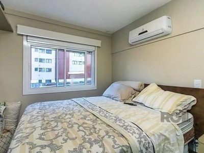 Apartamento à venda com 83m², 2 quartos, 2 suítes, 2 vagas no bairro Petrópolis em Porto Alegre - Foto 11