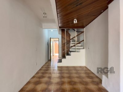 Casa à venda com 190m², 4 quartos, 1 vaga no bairro Centro Histórico em Porto Alegre - Foto 4