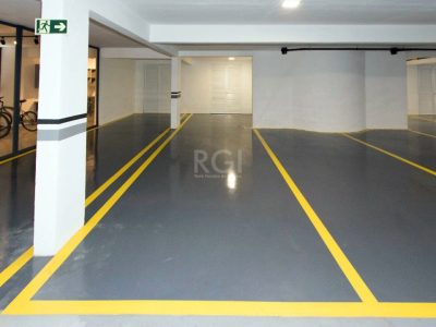 Apartamento à venda com 230m², 3 quartos, 3 suítes, 2 vagas no bairro Menino Deus em Porto Alegre - Foto 33