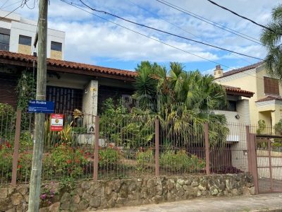 Casa à venda com 250m², 5 quartos, 1 suíte, 2 vagas no bairro Petrópolis em Porto Alegre - Foto 6