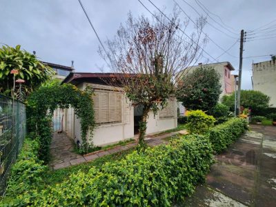 Casa Condominio à venda com 63m², 3 quartos, 2 vagas no bairro Cristal em Porto Alegre - Foto 3