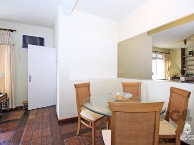 Apartamento à venda com 75m², 2 quartos, 1 vaga no bairro Moinhos de Vento em Porto Alegre - Foto 5