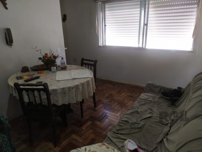 Apartamento à venda com 68m², 2 quartos, 1 vaga no bairro Partenon em Porto Alegre - Foto 5