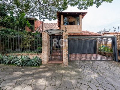 Casa à venda com 420m², 3 quartos, 1 suíte, 7 vagas no bairro Santa Tereza em Porto Alegre - Foto 48