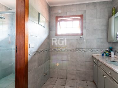 Casa à venda com 420m², 3 quartos, 1 suíte, 7 vagas no bairro Santa Tereza em Porto Alegre - Foto 29