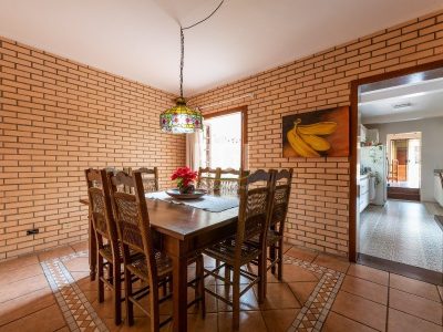 Casa à venda com 420m², 3 quartos, 1 suíte, 7 vagas no bairro Santa Tereza em Porto Alegre - Foto 2