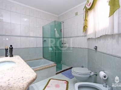 Casa à venda com 189m², 3 quartos, 1 suíte, 2 vagas no bairro Ipanema em Porto Alegre - Foto 17