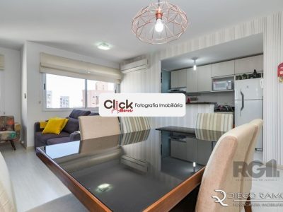 Apartamento à venda com 65m², 3 quartos, 1 suíte, 1 vaga no bairro Vila Ipiranga em Porto Alegre - Foto 5