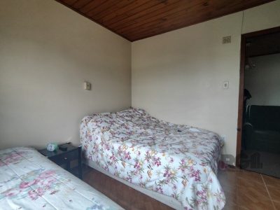 Casa à venda com 198m², 3 quartos, 1 suíte, 2 vagas no bairro Tristeza em Porto Alegre - Foto 19