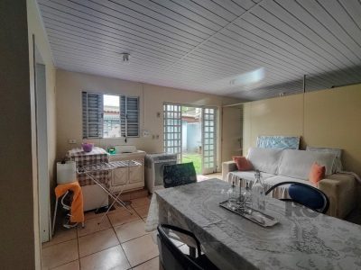 Casa à venda com 198m², 3 quartos, 1 suíte, 2 vagas no bairro Tristeza em Porto Alegre - Foto 45