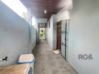 Casa à venda com 198m², 3 quartos, 1 suíte, 2 vagas no bairro Tristeza em Porto Alegre - Foto 51