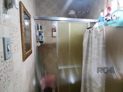 Casa à venda com 198m², 3 quartos, 1 suíte, 2 vagas no bairro Tristeza em Porto Alegre - Foto 53