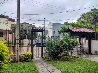 Casa à venda com 198m², 3 quartos, 1 suíte, 2 vagas no bairro Tristeza em Porto Alegre - Foto 58