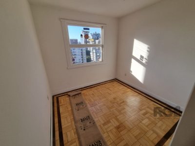 Apartamento à venda com 146m², 3 quartos, 1 suíte, 1 vaga no bairro Auxiliadora em Porto Alegre - Foto 6