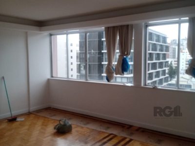 Apartamento à venda com 146m², 3 quartos, 1 suíte, 1 vaga no bairro Auxiliadora em Porto Alegre - Foto 15