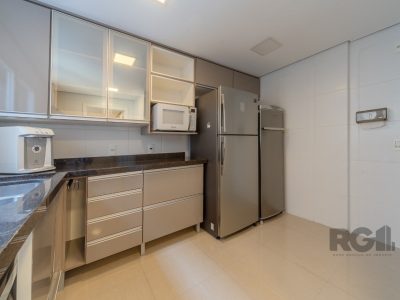 Apartamento à venda com 128m², 3 quartos, 3 suítes, 2 vagas no bairro Menino Deus em Porto Alegre - Foto 18