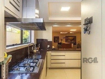 Apartamento à venda com 157m², 2 quartos, 3 suítes, 2 vagas no bairro Rio Branco em Porto Alegre - Foto 5