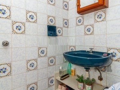 Apartamento à venda com 110m², 3 quartos, 1 suíte, 1 vaga no bairro Floresta em Porto Alegre - Foto 11