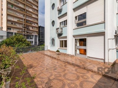 Apartamento à venda com 110m², 3 quartos, 1 suíte, 1 vaga no bairro Floresta em Porto Alegre - Foto 15