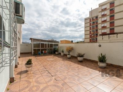 Apartamento à venda com 110m², 3 quartos, 1 suíte, 1 vaga no bairro Floresta em Porto Alegre - Foto 16