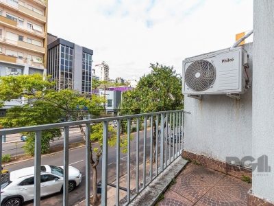 Apartamento à venda com 110m², 3 quartos, 1 suíte, 1 vaga no bairro Floresta em Porto Alegre - Foto 25