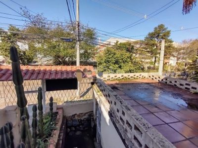 Casa à venda com 181m², 4 quartos, 1 vaga no bairro Rio Branco em Porto Alegre - Foto 4