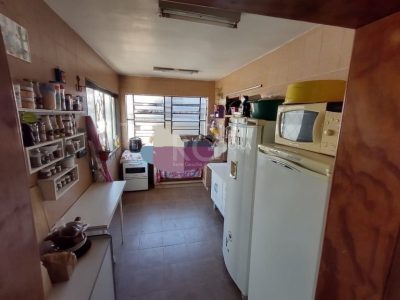 Casa à venda com 181m², 4 quartos, 1 vaga no bairro Rio Branco em Porto Alegre - Foto 22