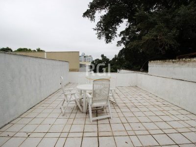 Casa à venda com 280m², 3 quartos, 2 vagas no bairro Petrópolis em Porto Alegre - Foto 16