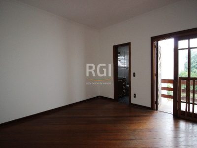 Casa à venda com 280m², 3 quartos, 2 vagas no bairro Petrópolis em Porto Alegre - Foto 22