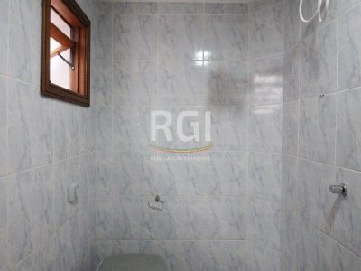 Casa à venda com 280m², 3 quartos, 2 vagas no bairro Petrópolis em Porto Alegre - Foto 29