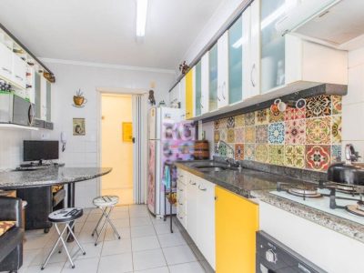 Apartamento à venda com 110m², 3 quartos, 1 suíte, 2 vagas no bairro Auxiliadora em Porto Alegre - Foto 5