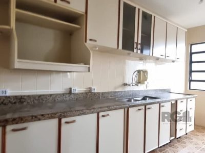 Apartamento à venda com 124m², 3 quartos, 1 suíte, 1 vaga no bairro Menino Deus em Porto Alegre - Foto 14