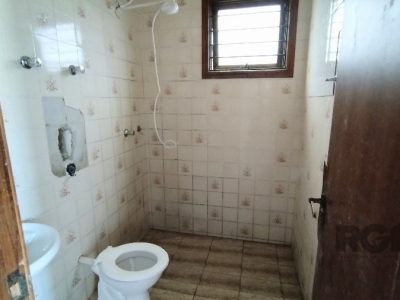 Casa à venda com 417m², 4 quartos, 2 suítes, 1 vaga no bairro Jardim Lindóia em Porto Alegre - Foto 17