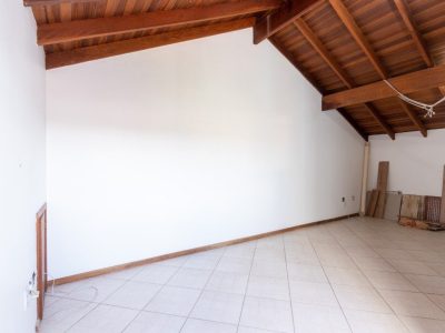 Casa à venda com 205m², 3 quartos, 1 suíte, 2 vagas no bairro Ipanema em Porto Alegre - Foto 38