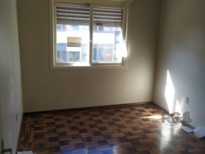 Apartamento à venda com 75m², 3 quartos no bairro Santana em Porto Alegre - Foto 4