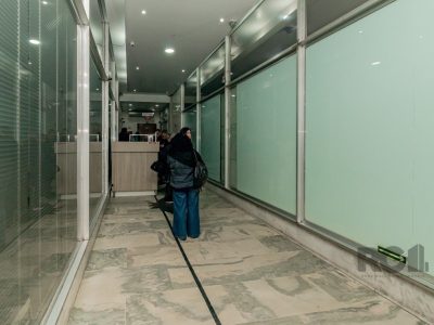 Conjunto/Sala à venda com 293m² no bairro Centro Histórico em Porto Alegre - Foto 65