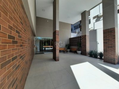 Apartamento à venda com 65m², 2 quartos, 1 suíte, 2 vagas no bairro Bela Vista em Porto Alegre - Foto 4