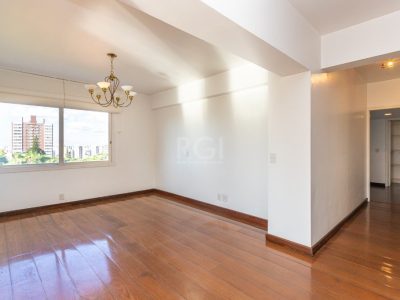 Apartamento à venda com 190m², 3 quartos, 1 suíte, 2 vagas no bairro Higienópolis em Porto Alegre - Foto 11