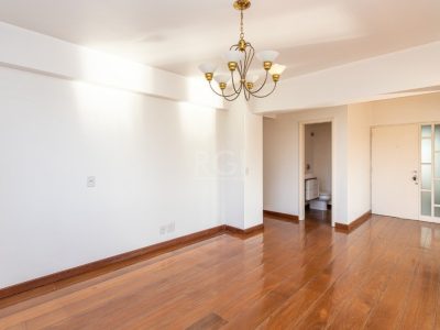 Apartamento à venda com 190m², 3 quartos, 1 suíte, 2 vagas no bairro Higienópolis em Porto Alegre - Foto 14