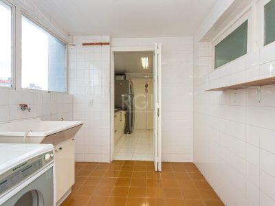 Apartamento à venda com 190m², 3 quartos, 1 suíte, 2 vagas no bairro Higienópolis em Porto Alegre - Foto 43