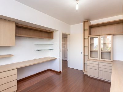 Apartamento à venda com 190m², 3 quartos, 1 suíte, 2 vagas no bairro Higienópolis em Porto Alegre - Foto 20