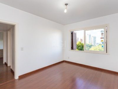 Apartamento à venda com 190m², 3 quartos, 1 suíte, 2 vagas no bairro Higienópolis em Porto Alegre - Foto 23