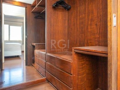 Apartamento à venda com 190m², 3 quartos, 1 suíte, 2 vagas no bairro Higienópolis em Porto Alegre - Foto 32