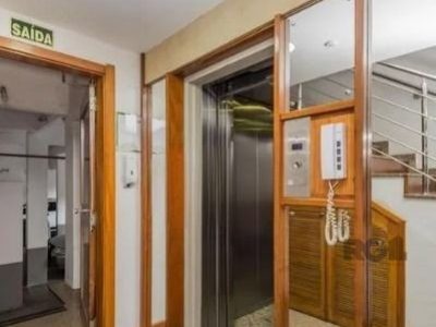 Apartamento à venda com 59m², 2 quartos, 1 vaga no bairro Petrópolis em Porto Alegre - Foto 27