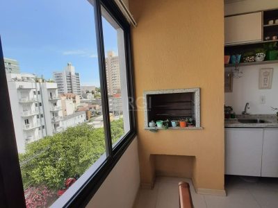 Apartamento à venda com 119m², 3 quartos, 1 suíte, 1 vaga no bairro Santana em Porto Alegre - Foto 8